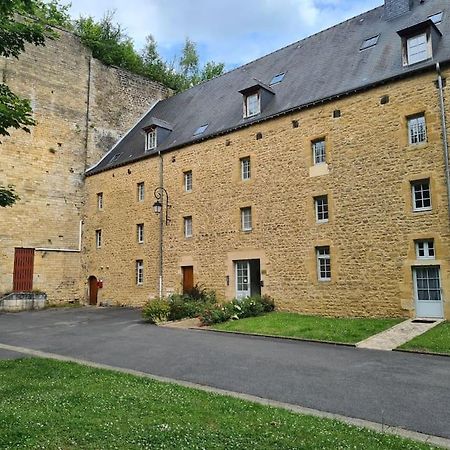 Aux remparts du château Sedan Extérieur photo
